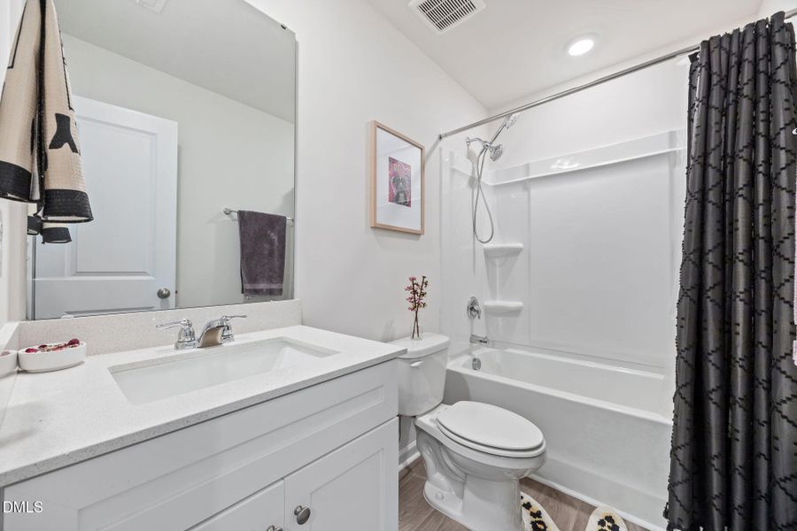 30-web-or-mls-IMG_2433 30-web-or-mls-IMG_2433