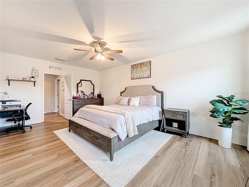 Furnished interior view inside a new home in Edgemont at Serenoa, Clermont (Image 47).