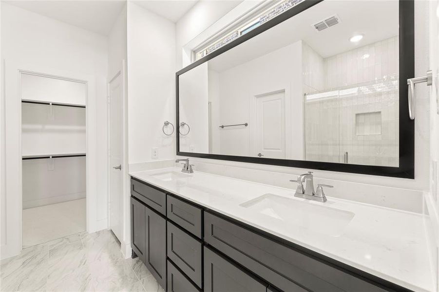 08. 8232 Caprock - Bath 08. 8232 Caprock - Bath