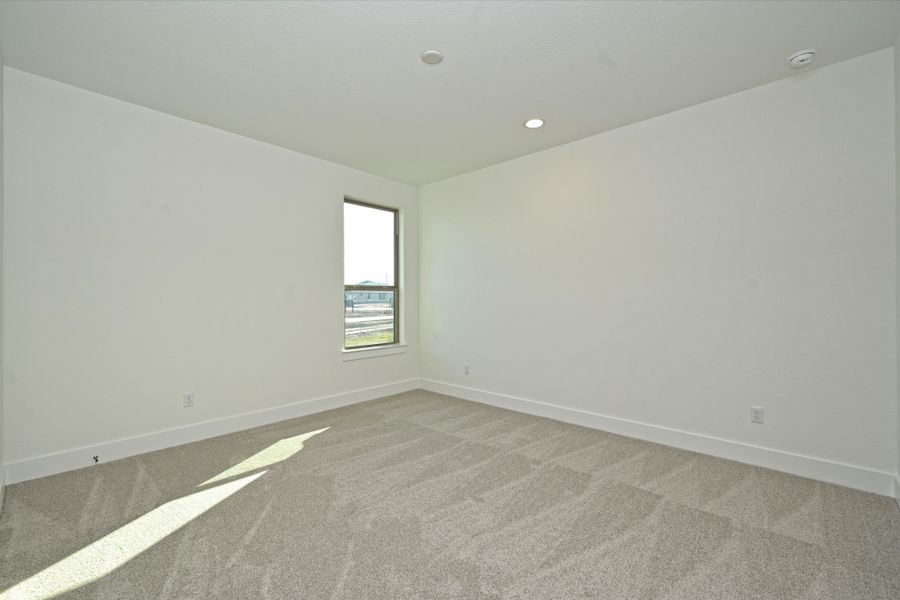 Representative unfurnished interior of a home built from the Llano II by Giddens Homes in Whispering Wind, Bertram (Image 112). Representative unfurnished interior of a home built from the Llano II by Giddens Homes in Whispering Wind, Bertram (Image 112).