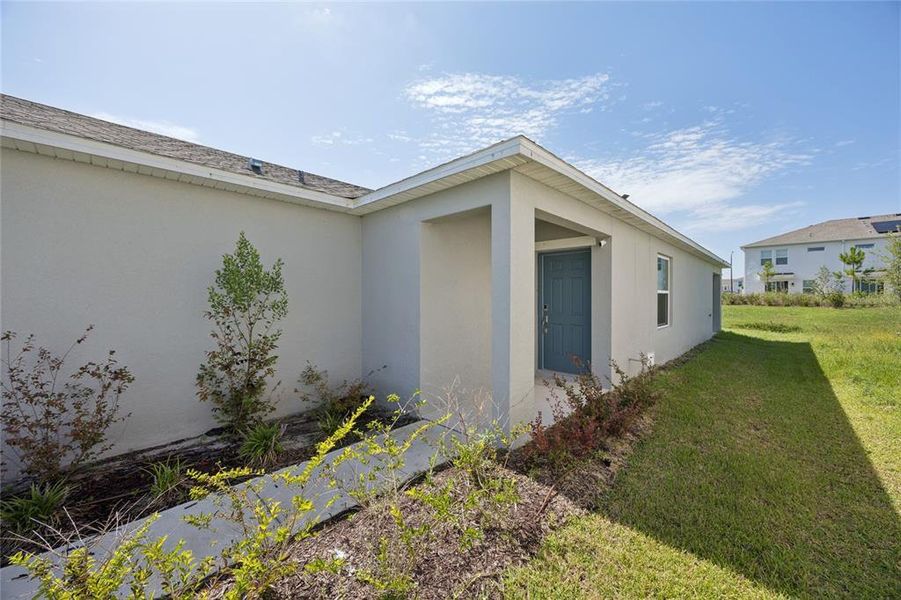 Exterior details and patio area of a home in Westview Community Group Page, Kissimmee (Image 22).