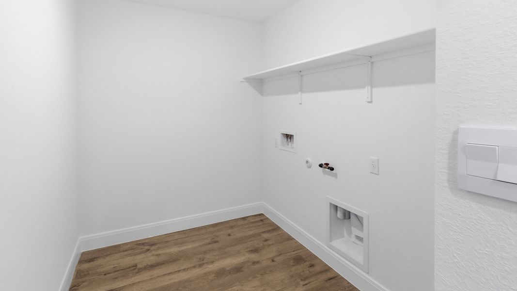 Spacious, unfurnished interior of a new home in Railhead, Cedar Creek (Image 29). Spacious, unfurnished interior of a new home in Railhead, Cedar Creek (Image 29).