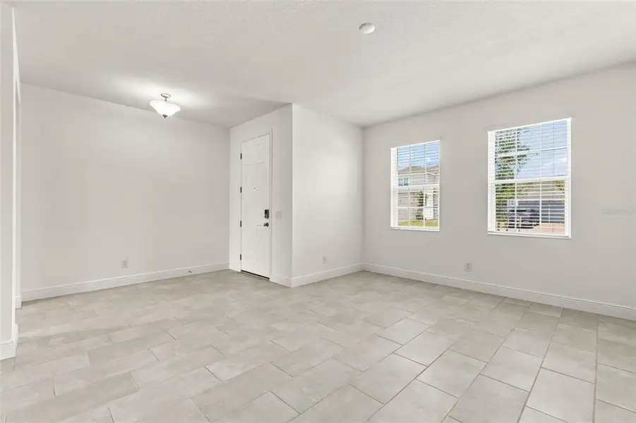Spacious, unfurnished interior of a new home in , Groveland (Image 30).