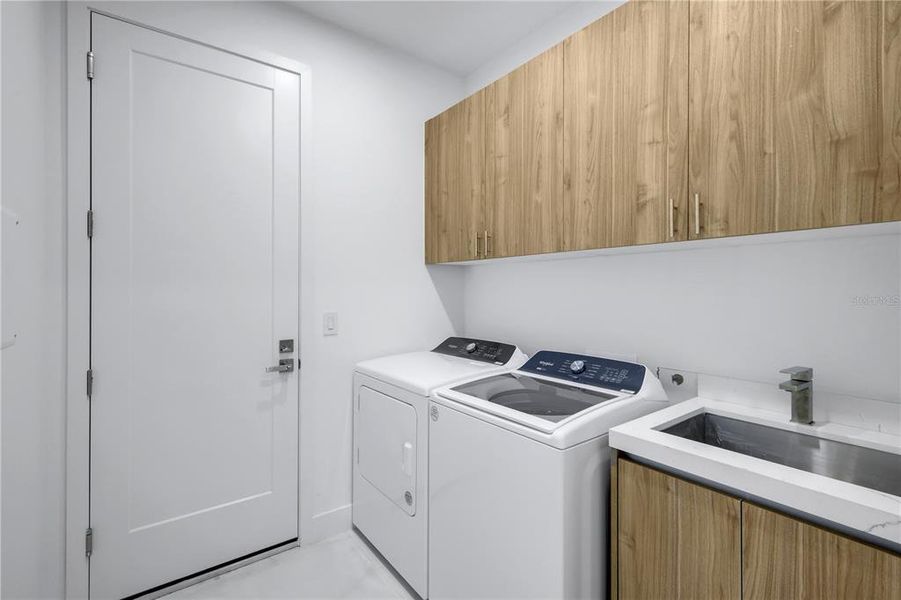 Close-up of interior finishes inside a home in , Port Charlotte (Image 10). Close-up of interior finishes inside a home in , Port Charlotte (Image 10).