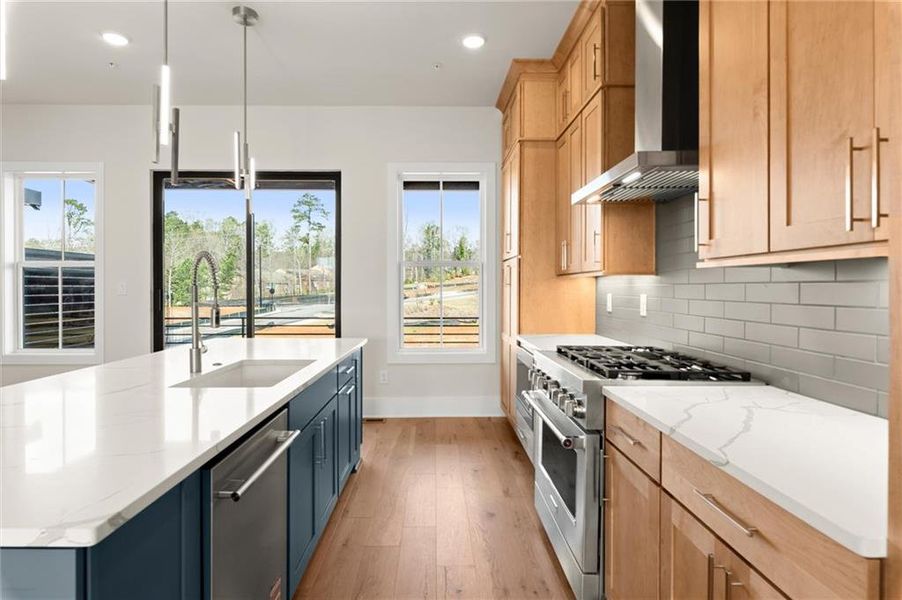 Furnished interior view inside a new home in , Alpharetta (Image 13).