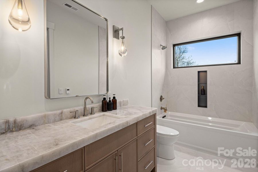 Photos from model home; final product will vary Photos from model home; final product will vary