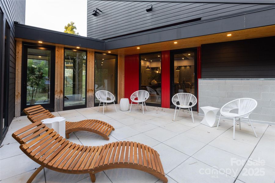 Image 30 of a home in .