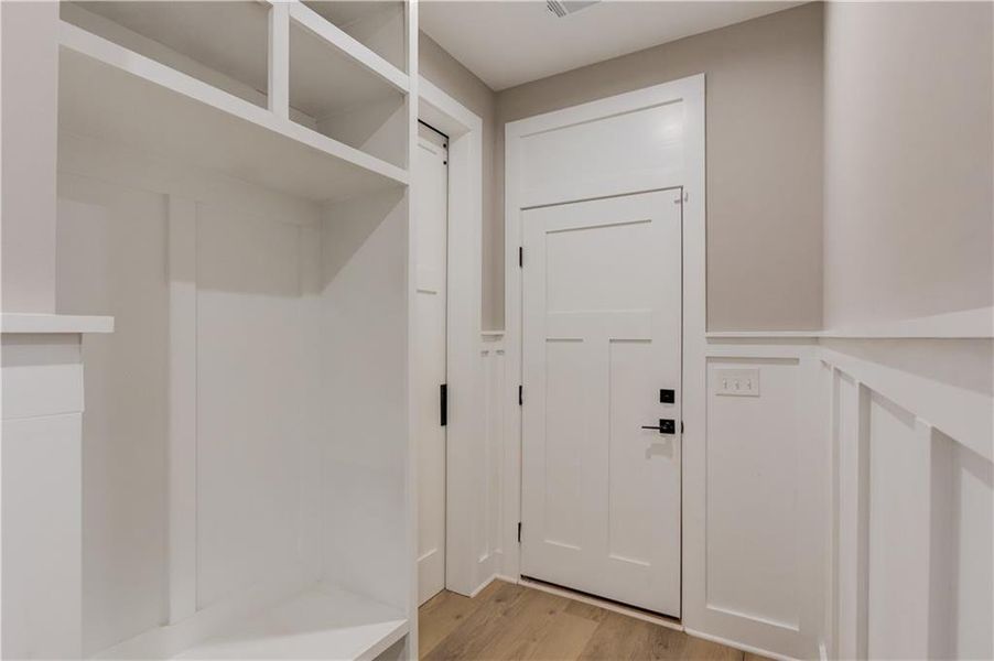 Spacious, unfurnished interior of a new home in , Jefferson (Image 21).