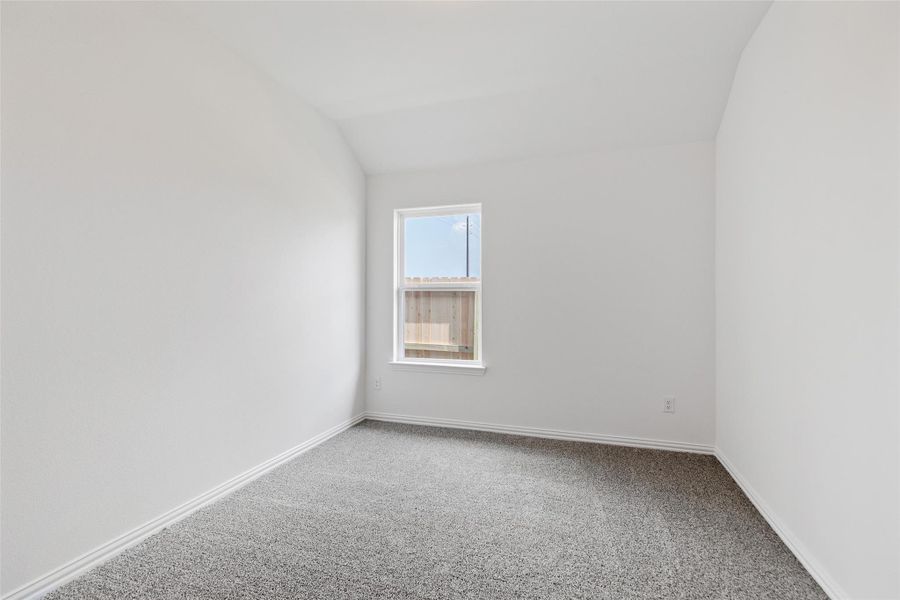 Spacious, unfurnished interior of a new home in Westland Ranch, League City (Image 16).