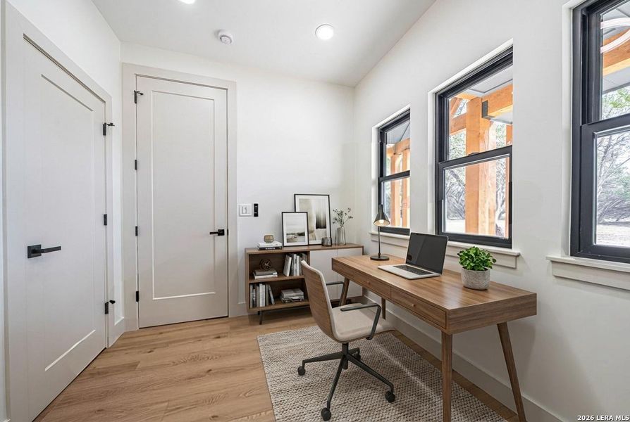 Furnished interior view inside a new home in , Bandera (Image 16).