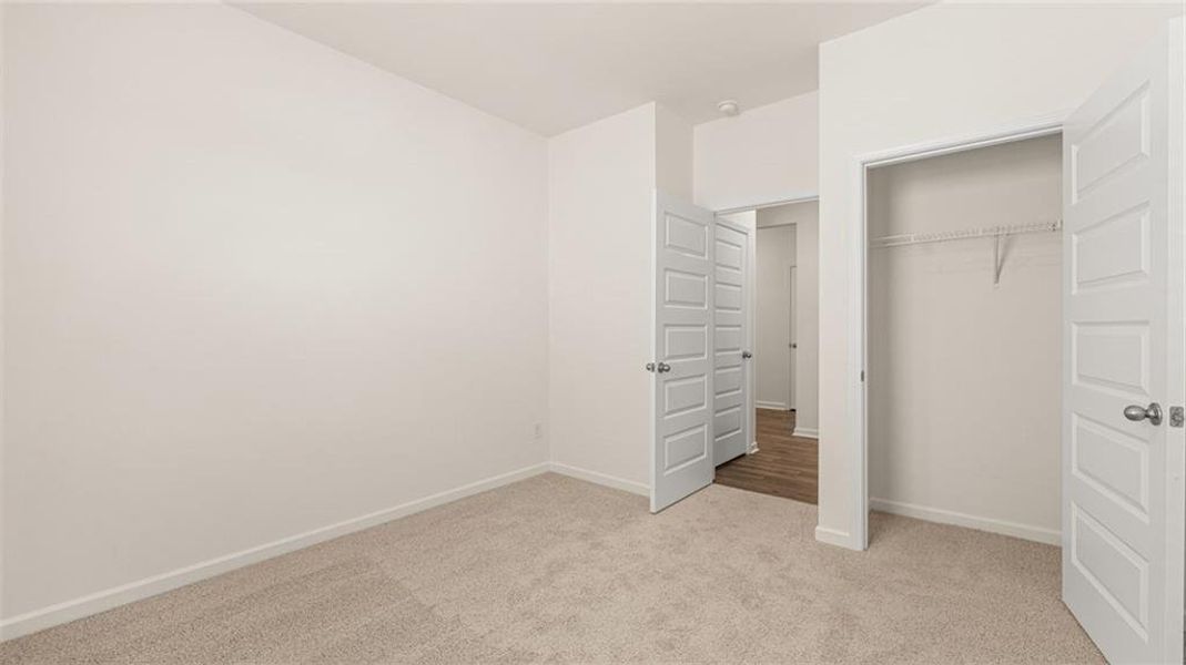 Spacious, unfurnished interior of a new home in Oakchase at Hampton, Hampton (Image 21).