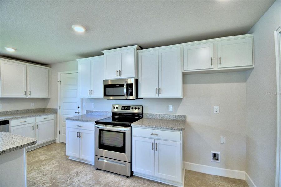 Furnished interior view inside a new home in Cadence Crossing, Auburndale (Image 10). Furnished interior view inside a new home in Cadence Crossing, Auburndale (Image 10).