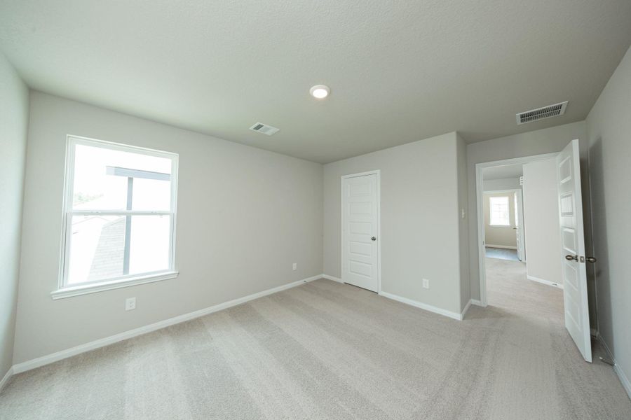 Image 13 of a home in Cliffstone Hills. Image 13 of a home in Cliffstone Hills.