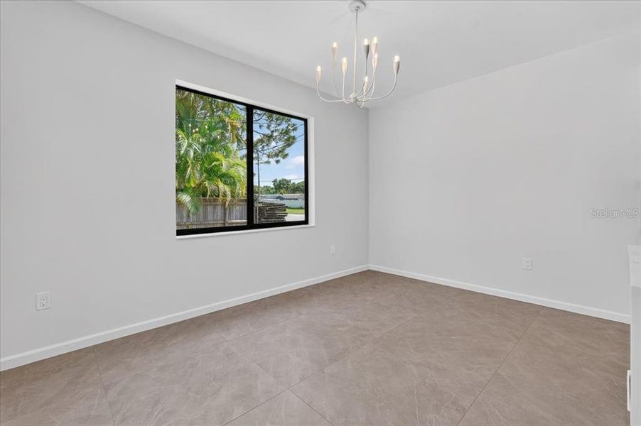 Spacious, unfurnished interior of a new home in , Seminole (Image 38).