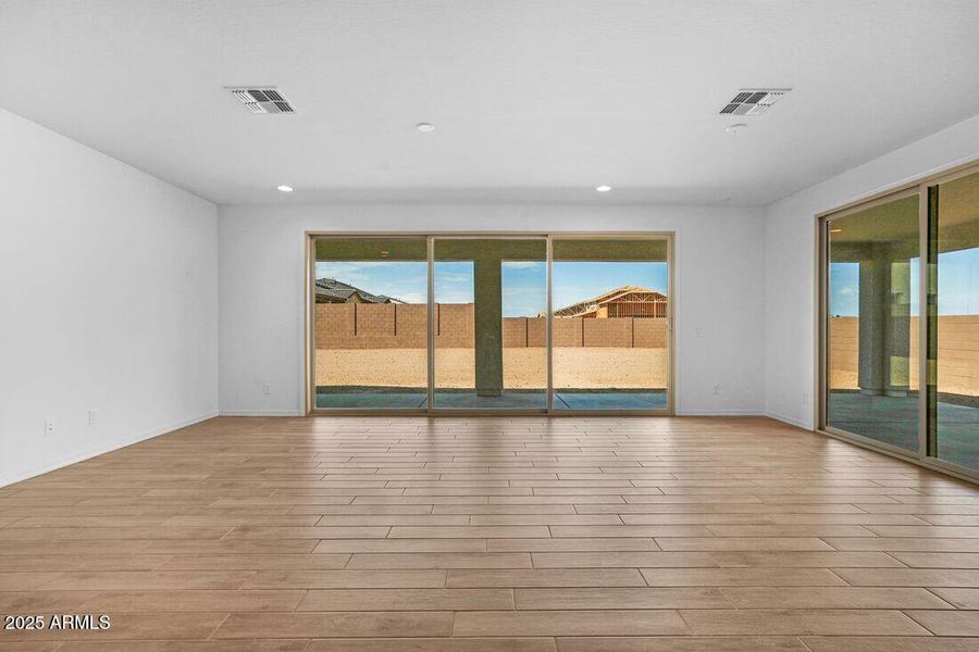 17812 W LUKE Avenue - Ready Now! 17812 W LUKE Avenue - Ready Now!