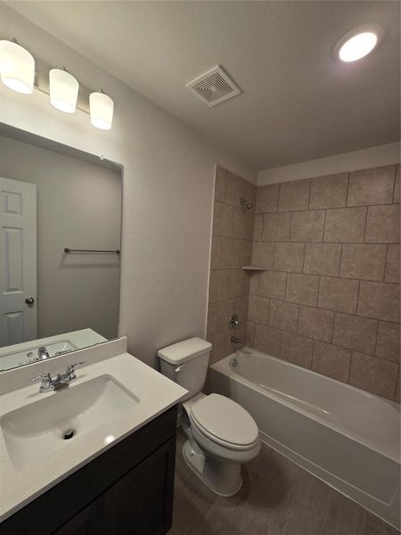 Furnished interior view inside a new home in , Baytown (Image 4).