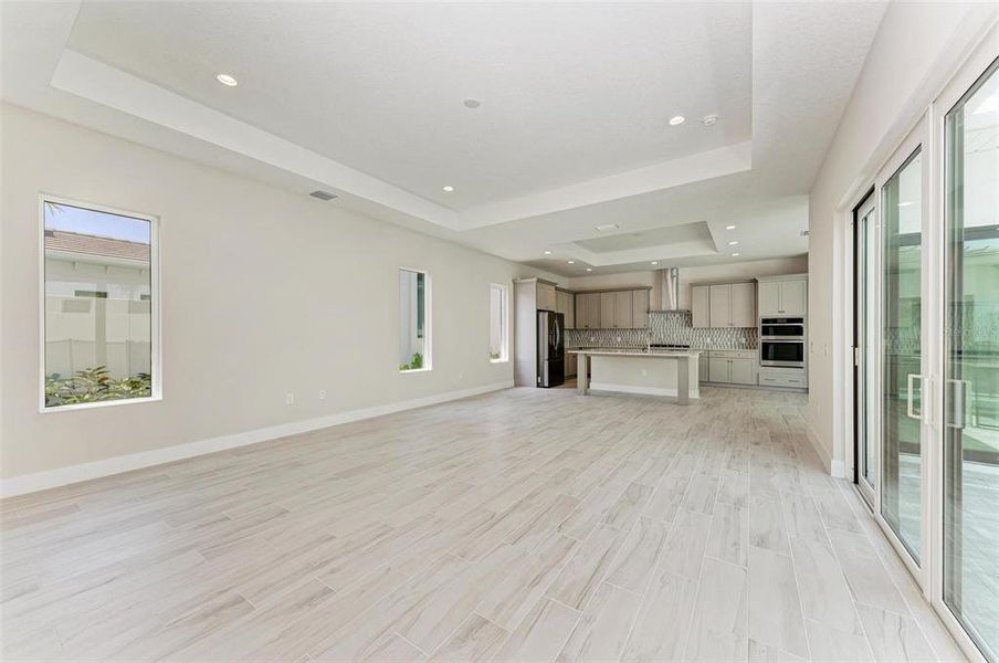 Spacious, unfurnished interior of a new home in Aqua Single Family Homes, Bradenton (Image 31).