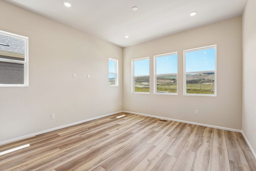 Spacious, unfurnished interior of a new home in The Manors Collection at Golden Overlook, Lakewood (Image 22). Spacious, unfurnished interior of a new home in The Manors Collection at Golden Overlook, Lakewood (Image 22).