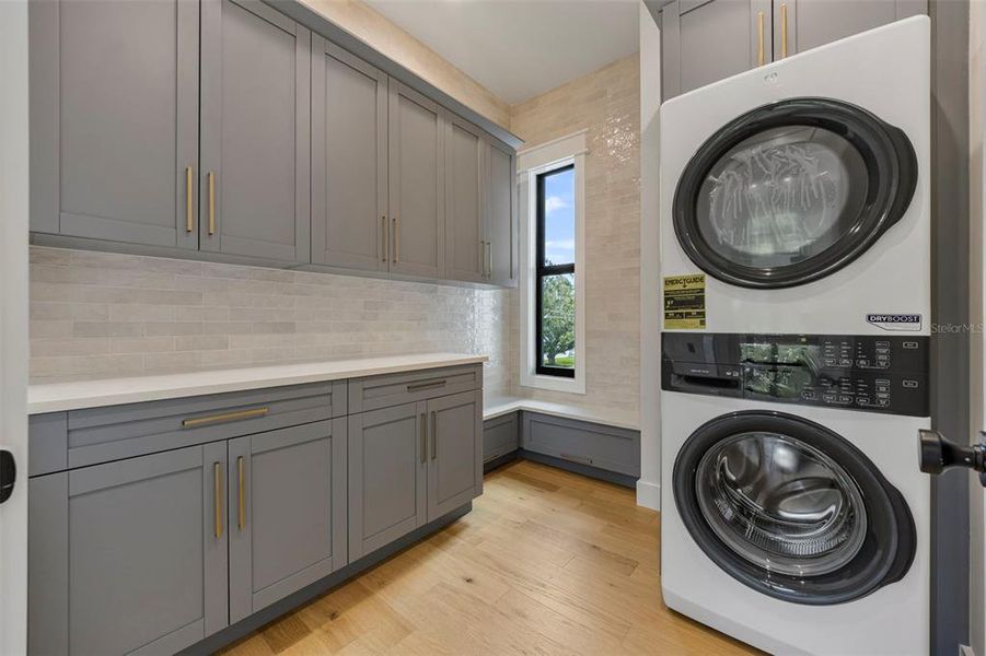 Furnished interior view inside a new home in , Tampa (Image 31).