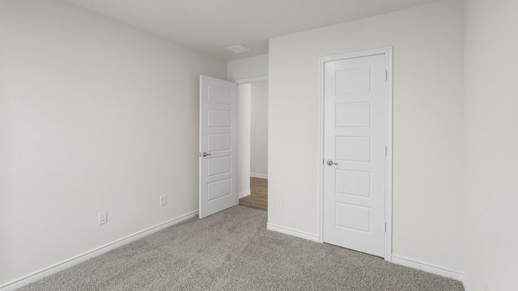 Spacious, unfurnished interior of a new home in Elevon, Lavon (Image 34).