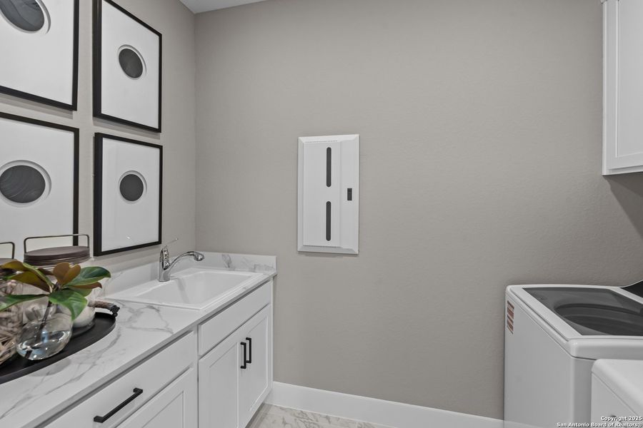 Furnished interior view inside a new home in Del Webb New Braunfels at Veramendi, New Braunfels (Image 25).