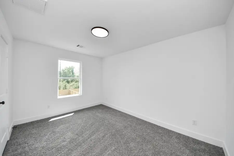 Spacious, unfurnished interior of a new home in , Huffman (Image 32).