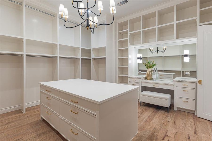 Furnished interior view inside a new home in , Dallas (Image 12).