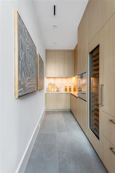 dash_BUTLERS_KITCHEN_TALL dash_BUTLERS_KITCHEN_TALL