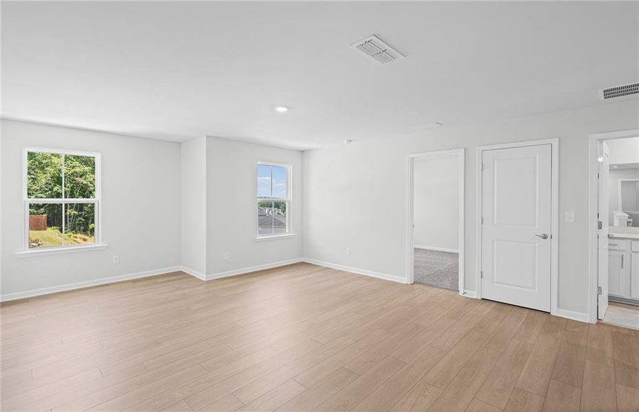 Spacious, unfurnished interior of a new home in Avery Ridge, Gainesville (Image 18).