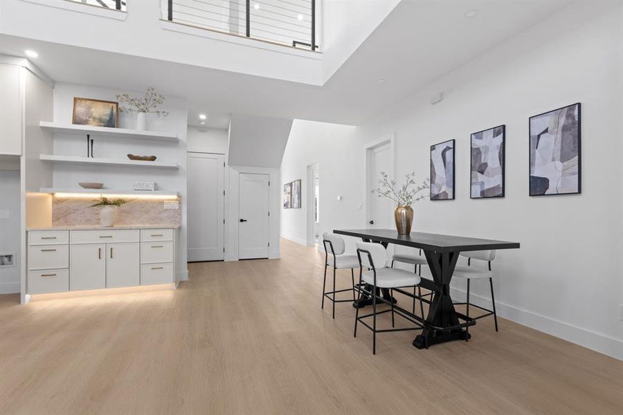 Furnished interior view inside a new home in , Dallas (Image 13).