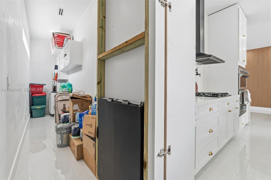 Furnished interior view inside a new home in , Clewiston (Image 4).