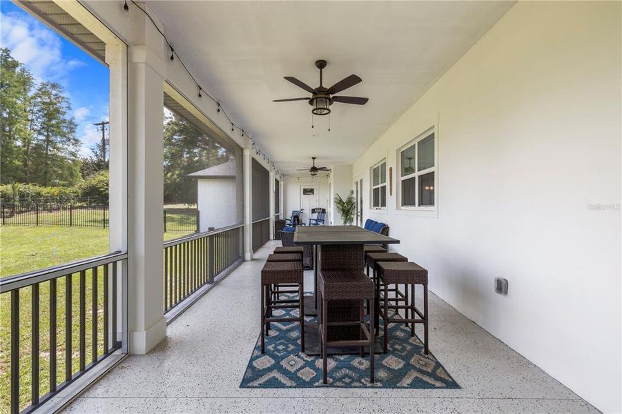 Exterior details and patio area of a home in , Dade City (Image 32).