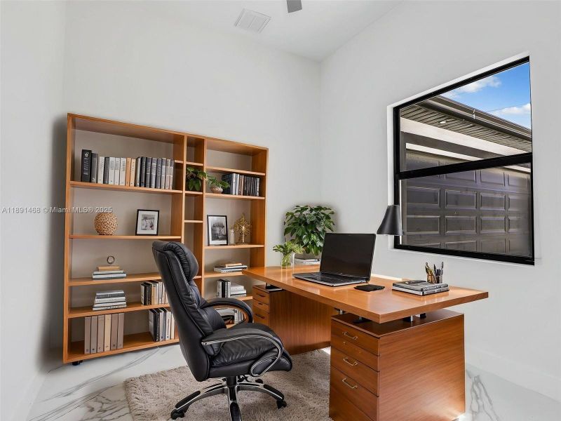 Furnished interior view inside a new home in , Cape Coral (Image 10).