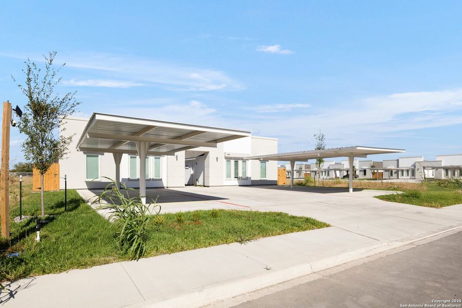 Community amenities in , Alamo (Image 5).