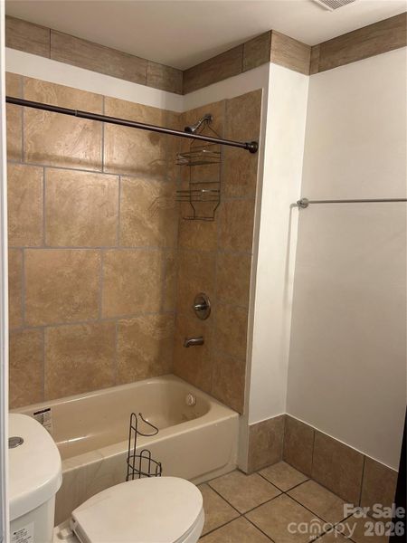 Image 43 of a home in .