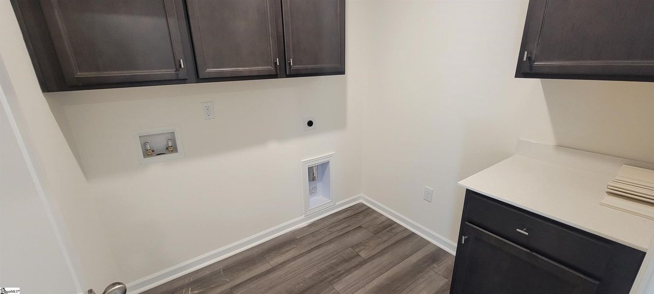 Spacious, unfurnished interior of a new home in Halton Oaks, Spartanburg (Image 24).