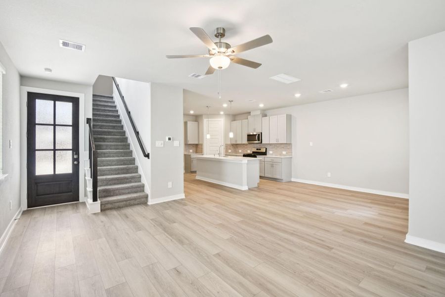 Photo is not of the actual home, but is an inspirational photo of builder’s model home and may depict options, furnishings, and/or decorator features that are not included Photo is not of the actual home, but is an inspirational photo of builder’s model home and may depict options, furnishings, and/or decorator features that are not included
