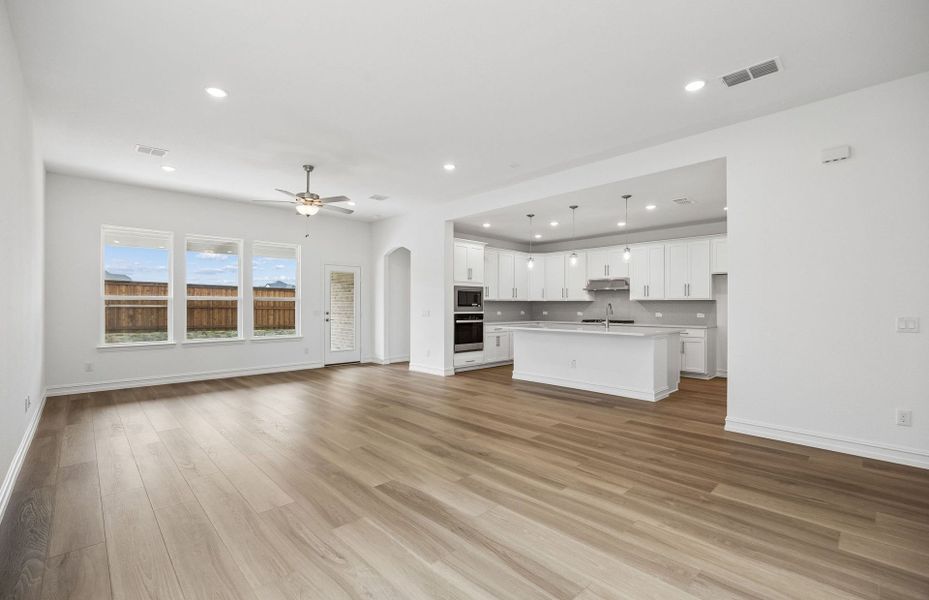 Spacious, unfurnished interior of a new home in Westside Preserve, Midlothian (Image 13).