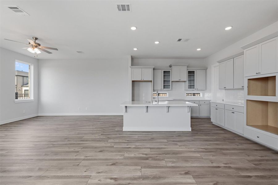 Spacious, unfurnished interior of a new home in Bridgeland Central, Cypress (Image 29). Spacious, unfurnished interior of a new home in Bridgeland Central, Cypress (Image 29).
