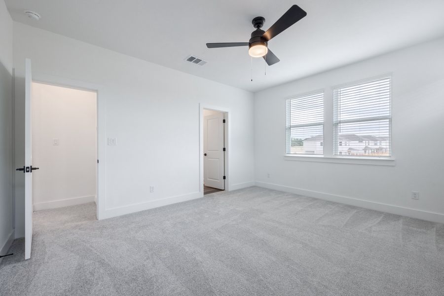 Spacious, unfurnished interior of a new home in Sage Collection – Freedom at Anthem, Kyle (Image 8).