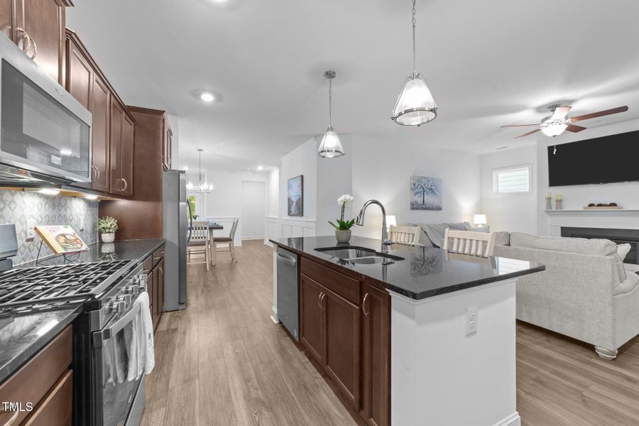 13-web-or-mls-VB4A0704