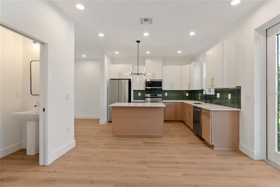 Furnished interior view inside a new home in , Tampa (Image 5).