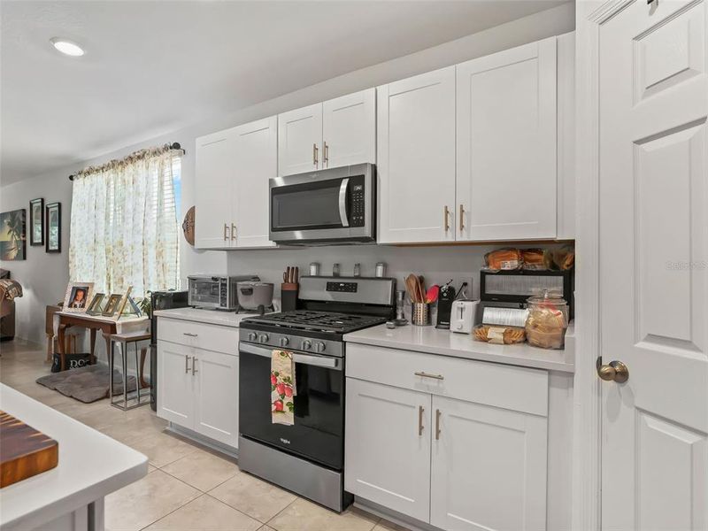 Furnished interior view inside a new home in Fox Pointe at Rivers Edge, Leesburg (Image 18).