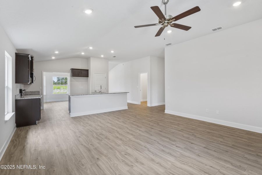 Image 20 of a home in Shadow Crest at Rolling Hills.