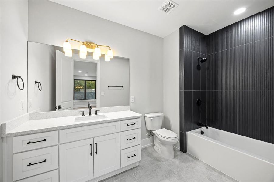 Furnished interior view inside a new home in , Dallas (Image 35). Furnished interior view inside a new home in , Dallas (Image 35).