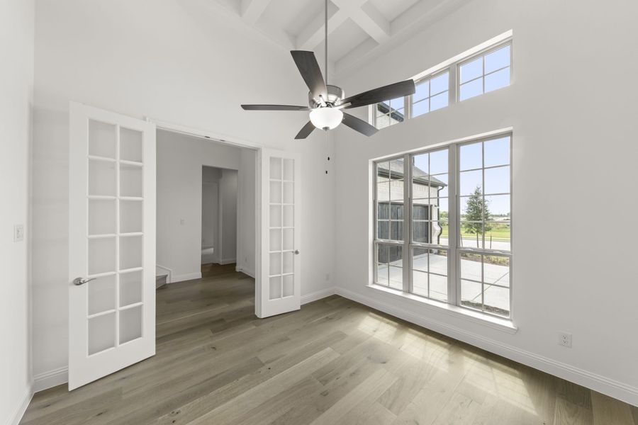 Representative unfurnished interior of a home built from the Ramsey by Windsor Homes in Estates at Rockhill, Frisco (Image 18).
