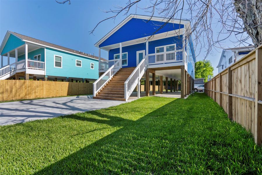 Front exterior of a new home in , Hitchcock, TX, highlighting curb appeal (Image 5). Front exterior of a new home in , Hitchcock, TX, highlighting curb appeal (Image 5).
