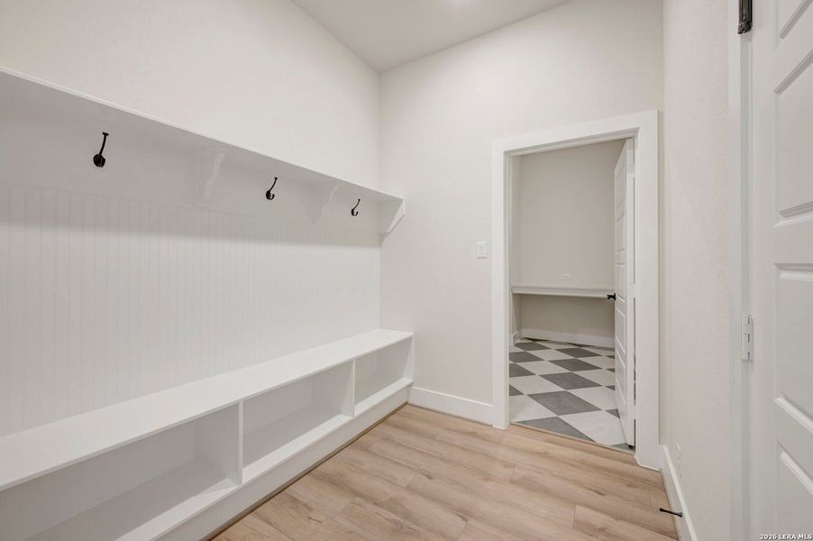 Spacious, unfurnished interior of a new home in Meyer Ranch – Legacy Series, New Braunfels (Image 34).