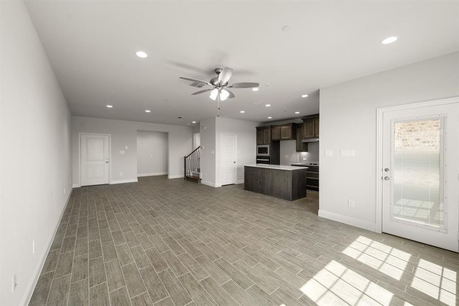 660 Sandiford- Living room-2 660 Sandiford- Living room-2