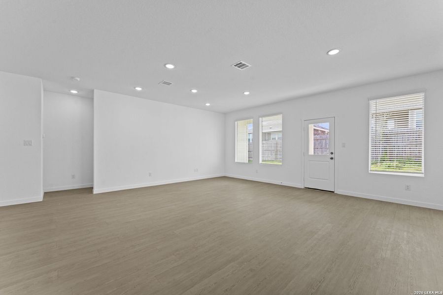 Spacious, unfurnished interior of a new home in Grace Valley, Marion (Image 10).
